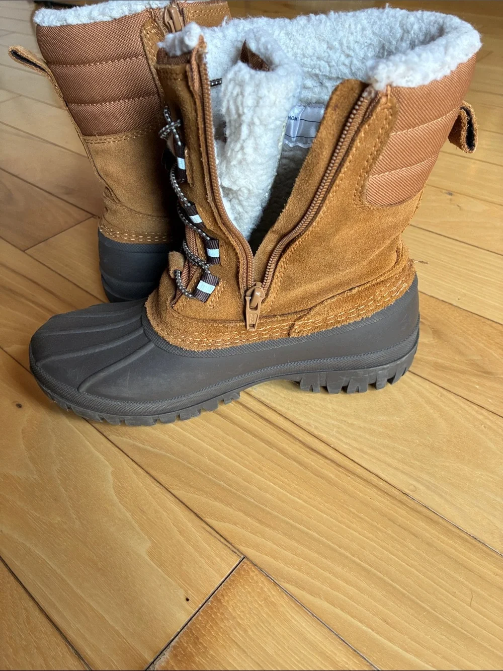 Lands end  Sherpa line winter dnow rain boits